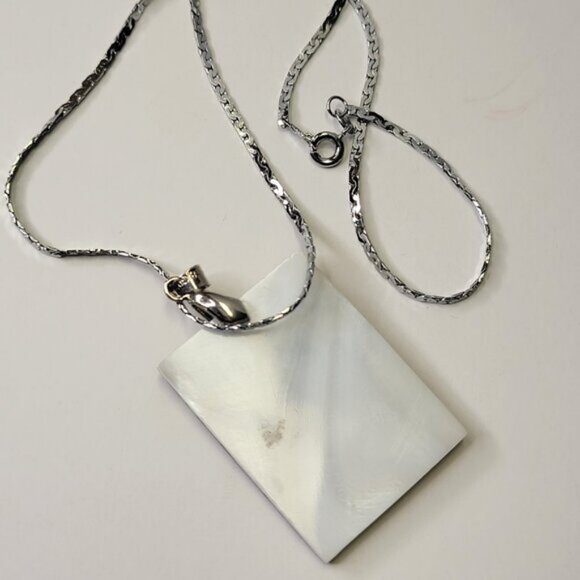 Genuine Abalone Shell Pendant Necklace Rectangular Abalone Pendant Short Chain - Picture 3 of 5